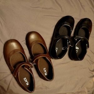 Two Pair Children's Place School Girl Shoes / Size 4 grade school